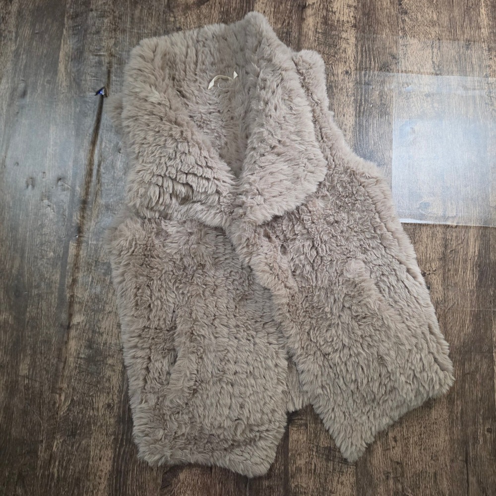 SOFT SURROUNDINGS Faux Fur Vest Womens M Taupe Beige Open Front Plush Layering
